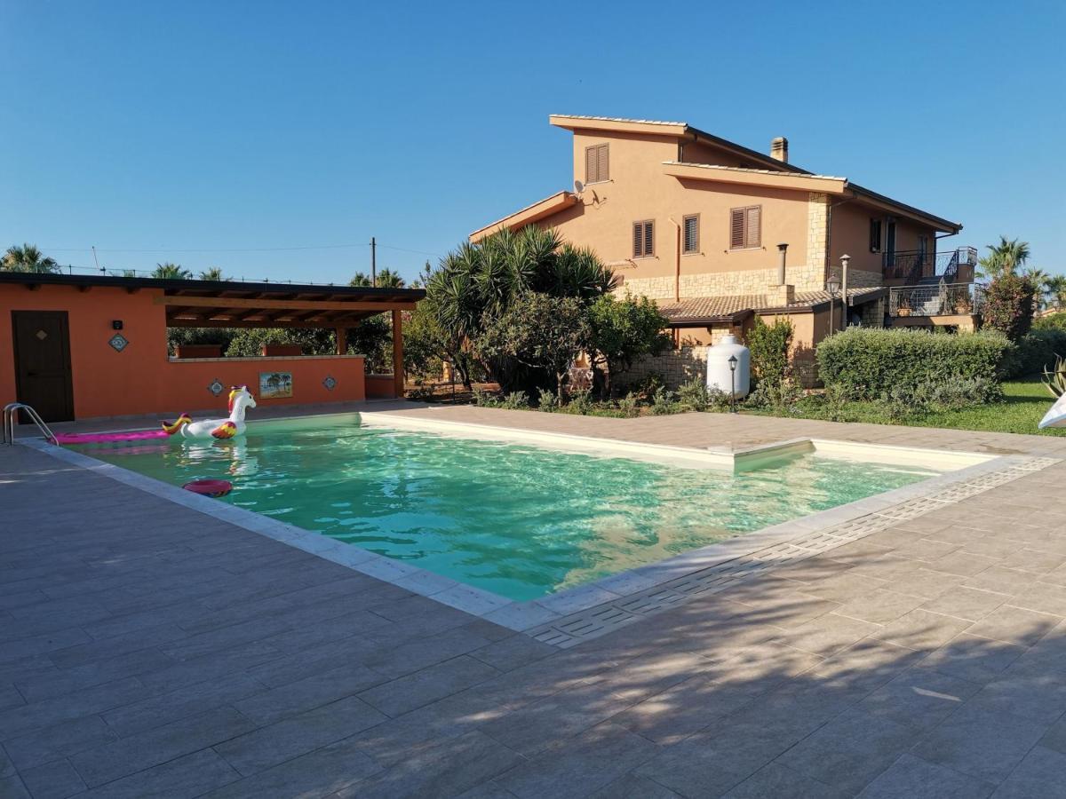 Villa Borgomare Campofelice Di Roccella Esterno foto