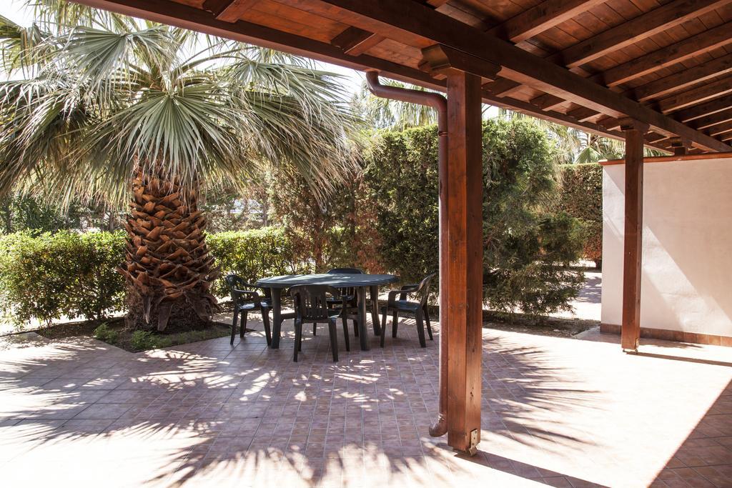 Villa Borgomare Campofelice Di Roccella Esterno foto